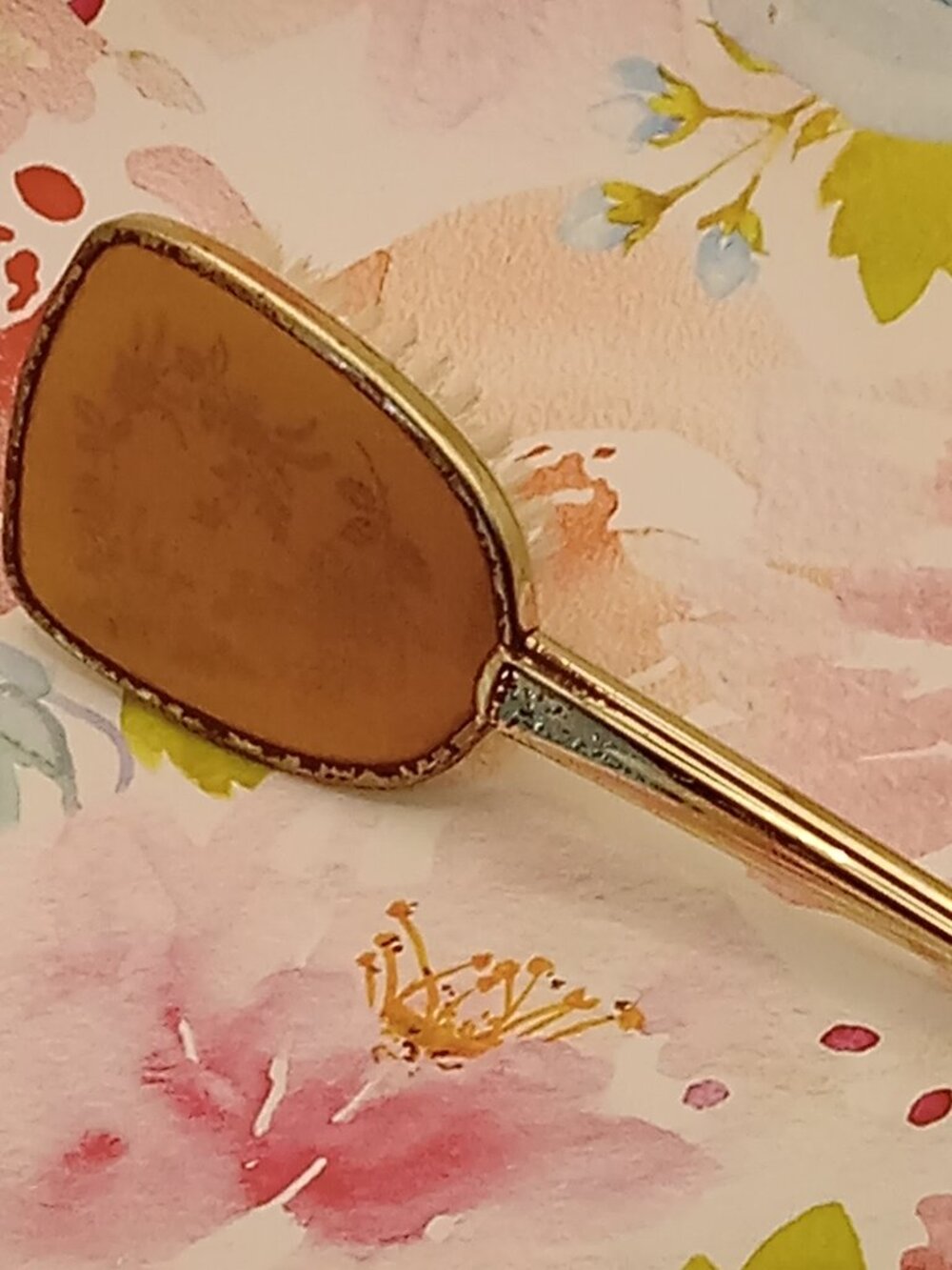 Vintage Vanity Hairbrush Gold Tone Soft Back Orangey Floral Art Deco Boudoir - Picture 2 of 14